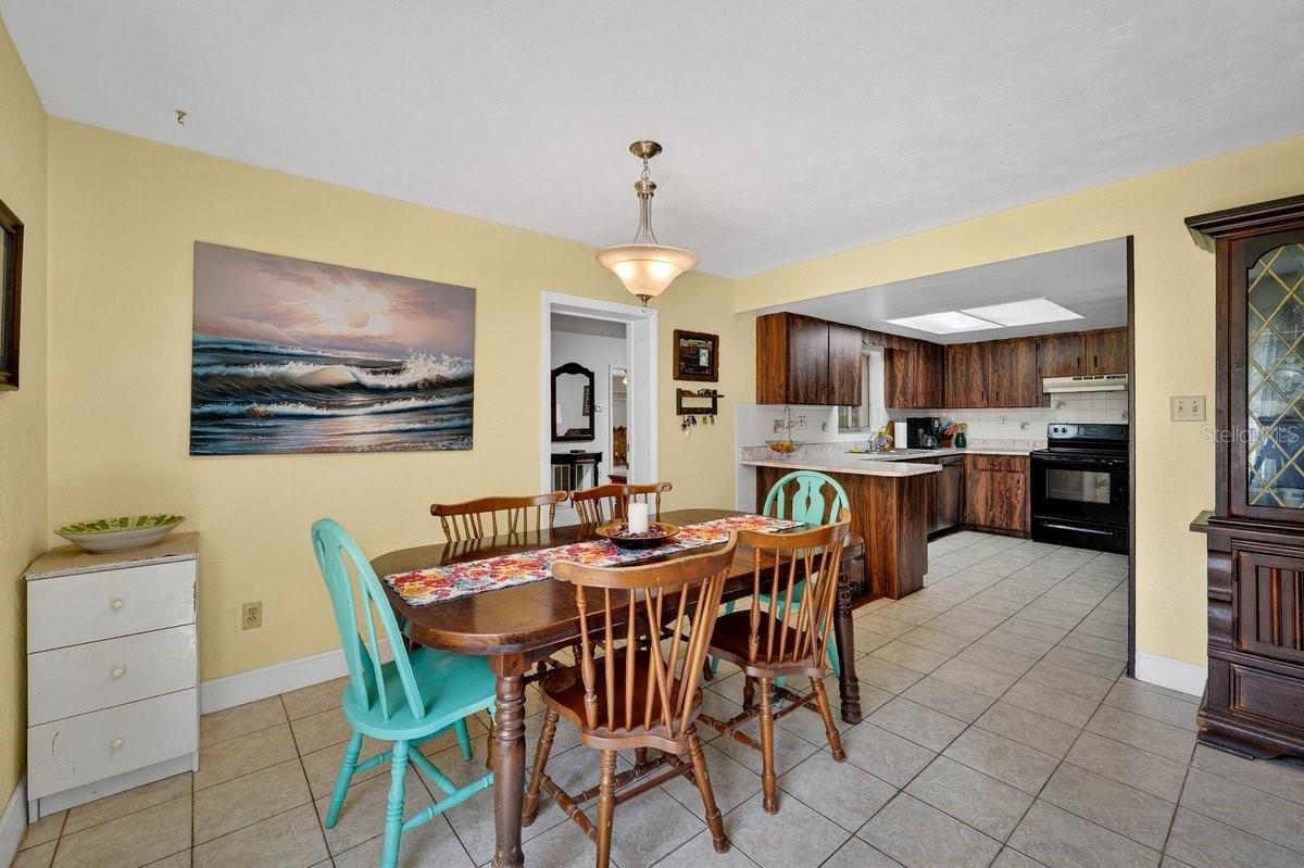 Image 11 of 53 For 6062 Dalford Road