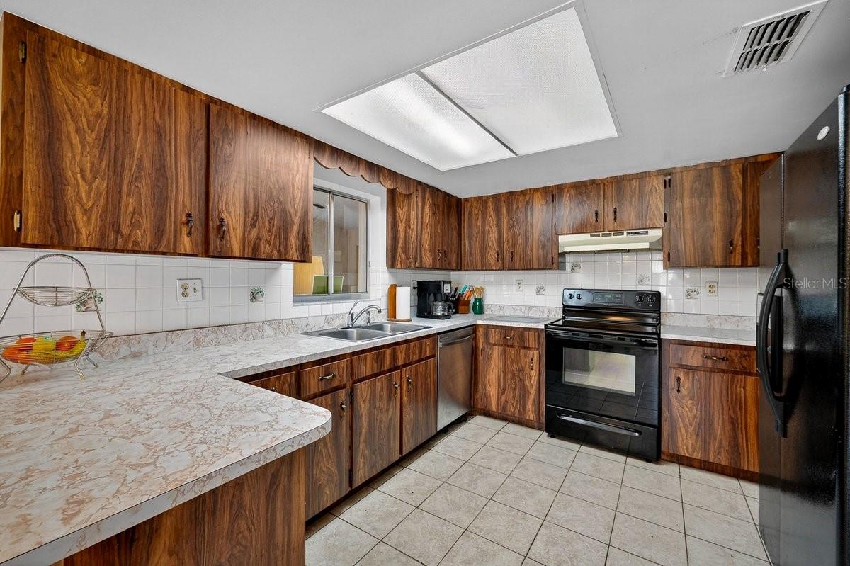 Image 12 of 53 For 6062 Dalford Road