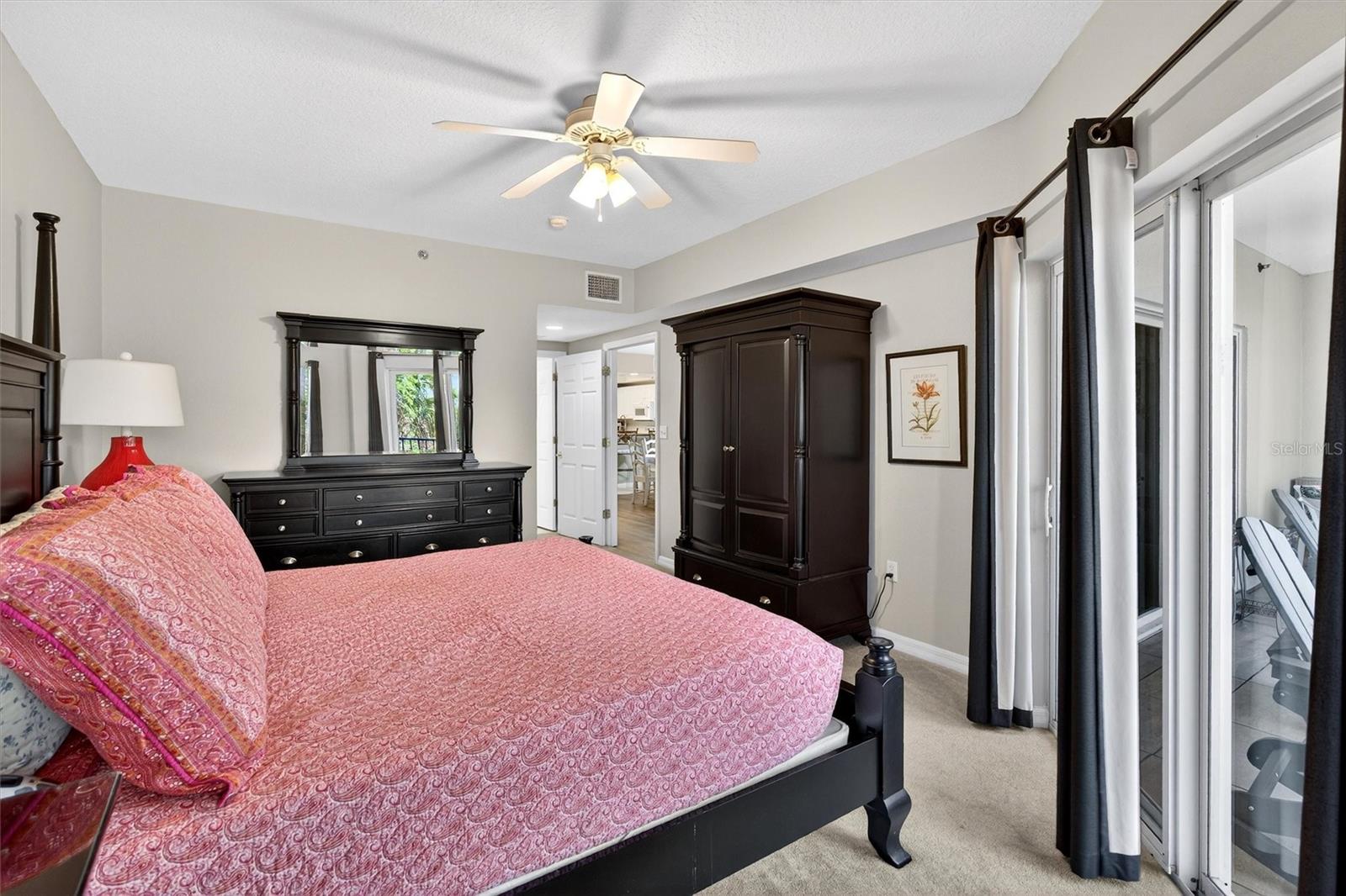 Image 23 of 75 For 5300 Atlantic Avenue 9-204