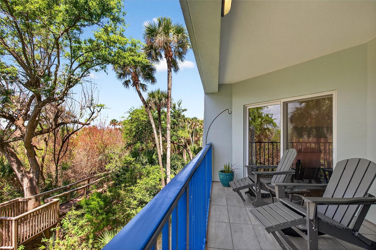 Image 37 of 75 For 5300 Atlantic Avenue 9-204