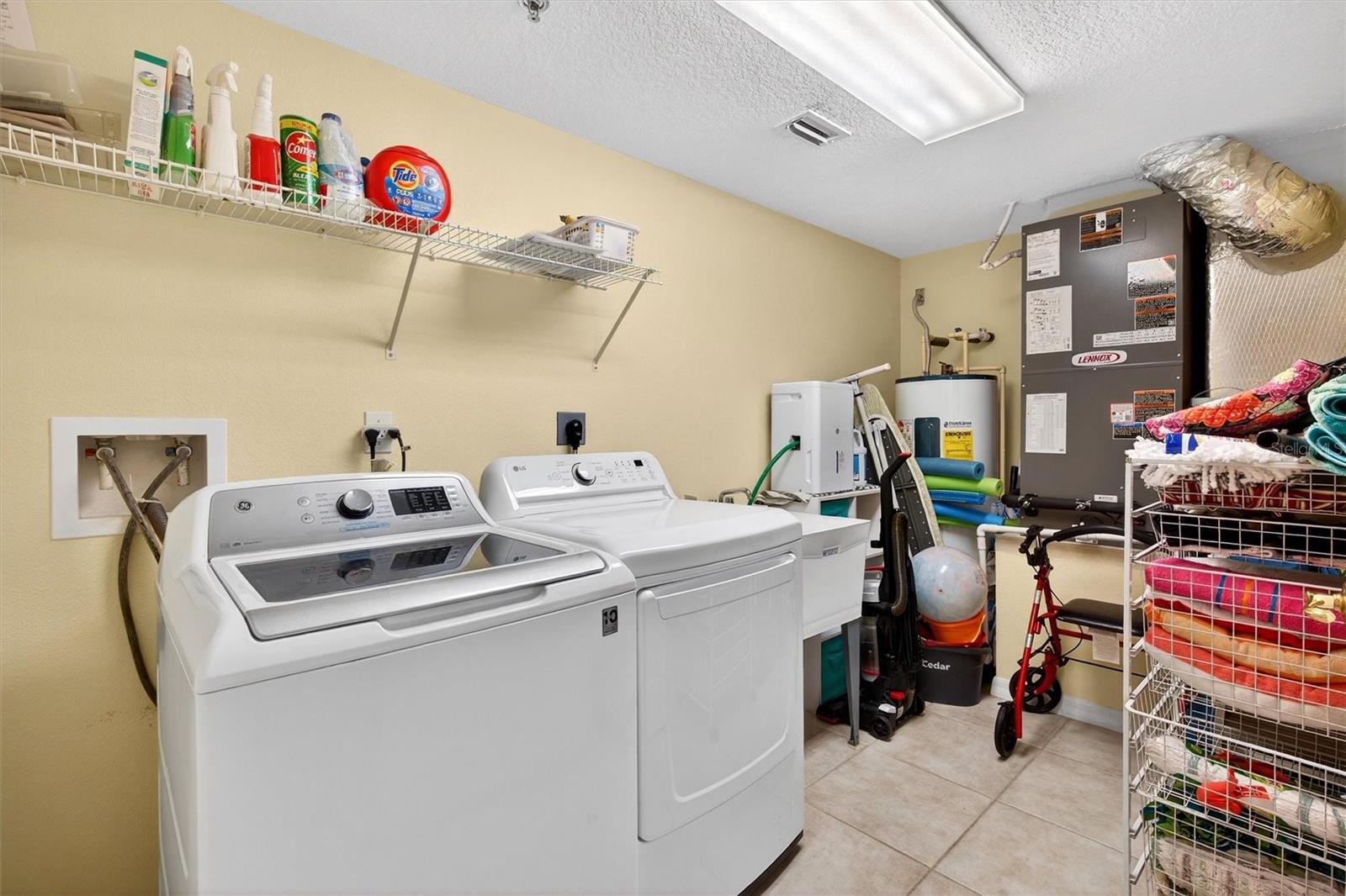 Image 38 of 75 For 5300 Atlantic Avenue 9-204