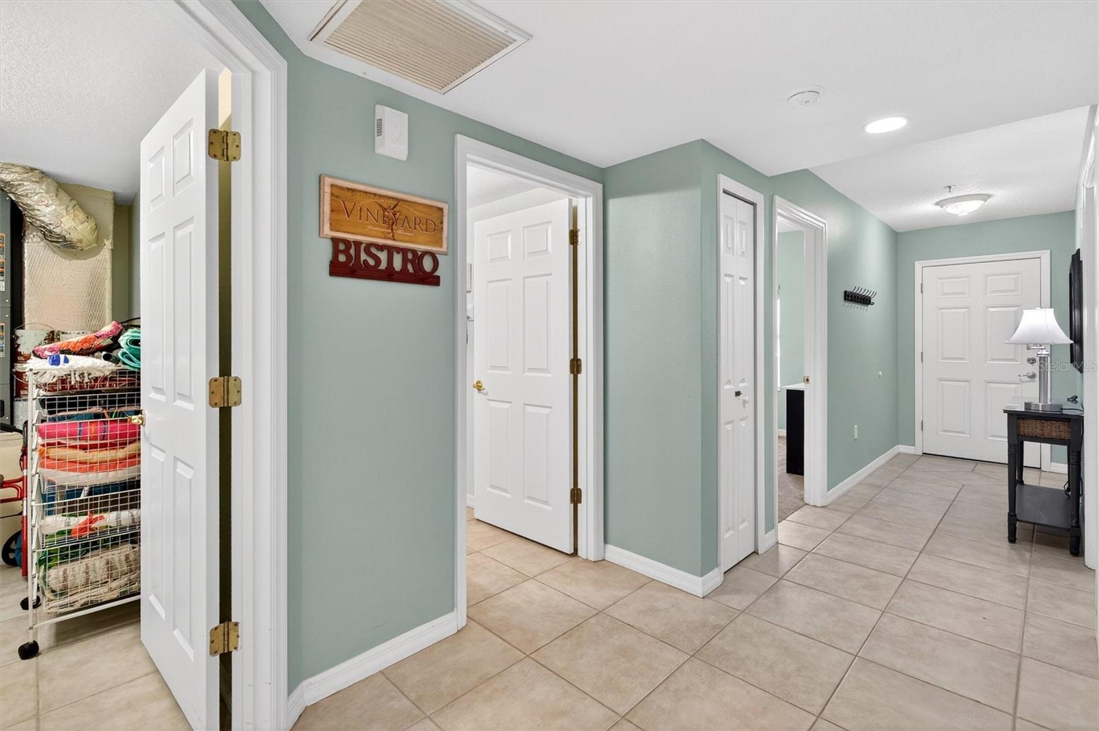 Image 40 of 75 For 5300 Atlantic Avenue 9-204