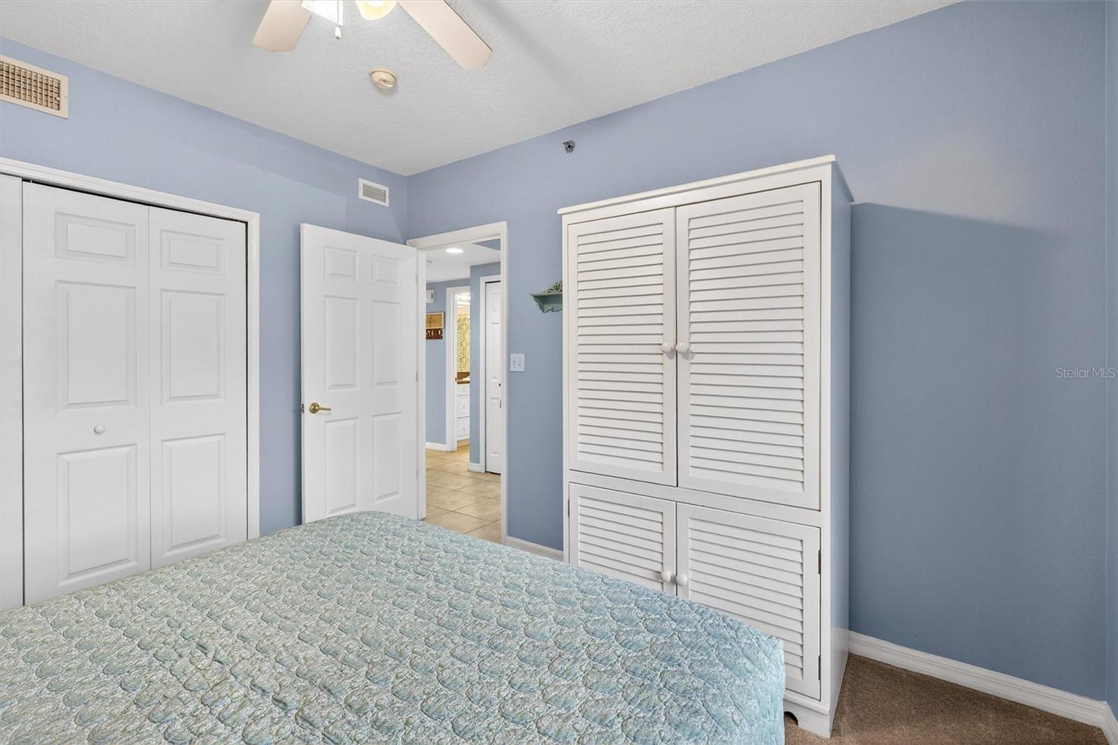 Image 43 of 75 For 5300 Atlantic Avenue 9-204