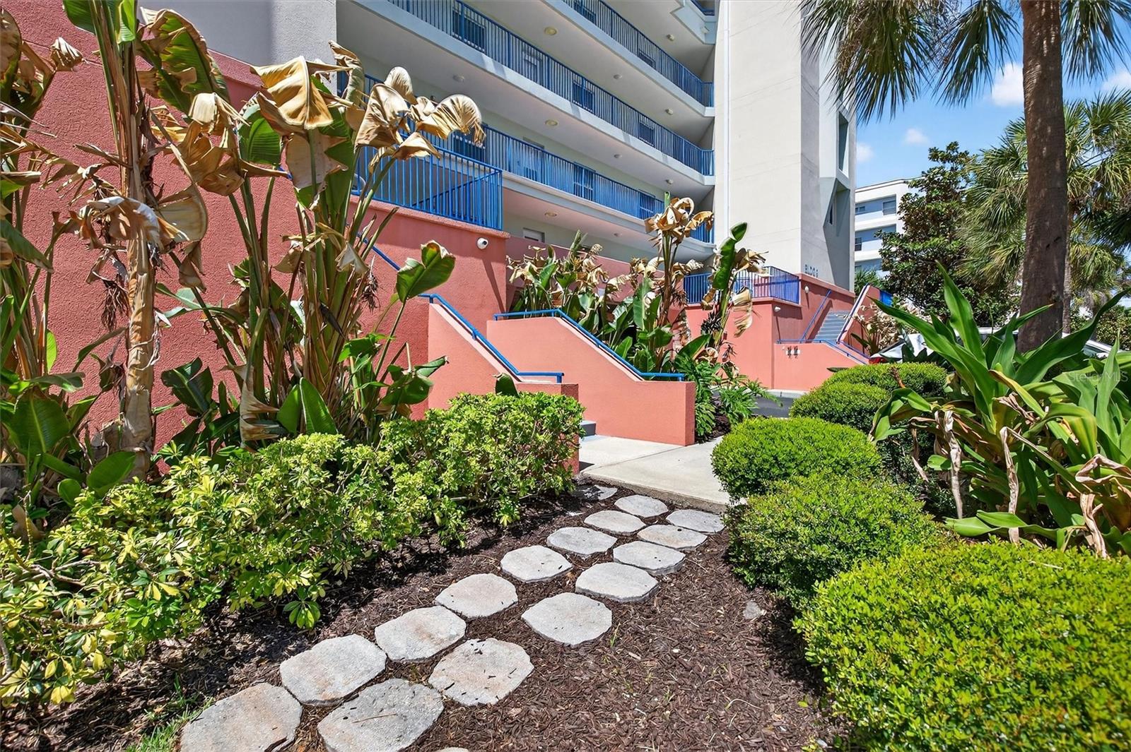 Image 55 of 75 For 5300 Atlantic Avenue 9-204