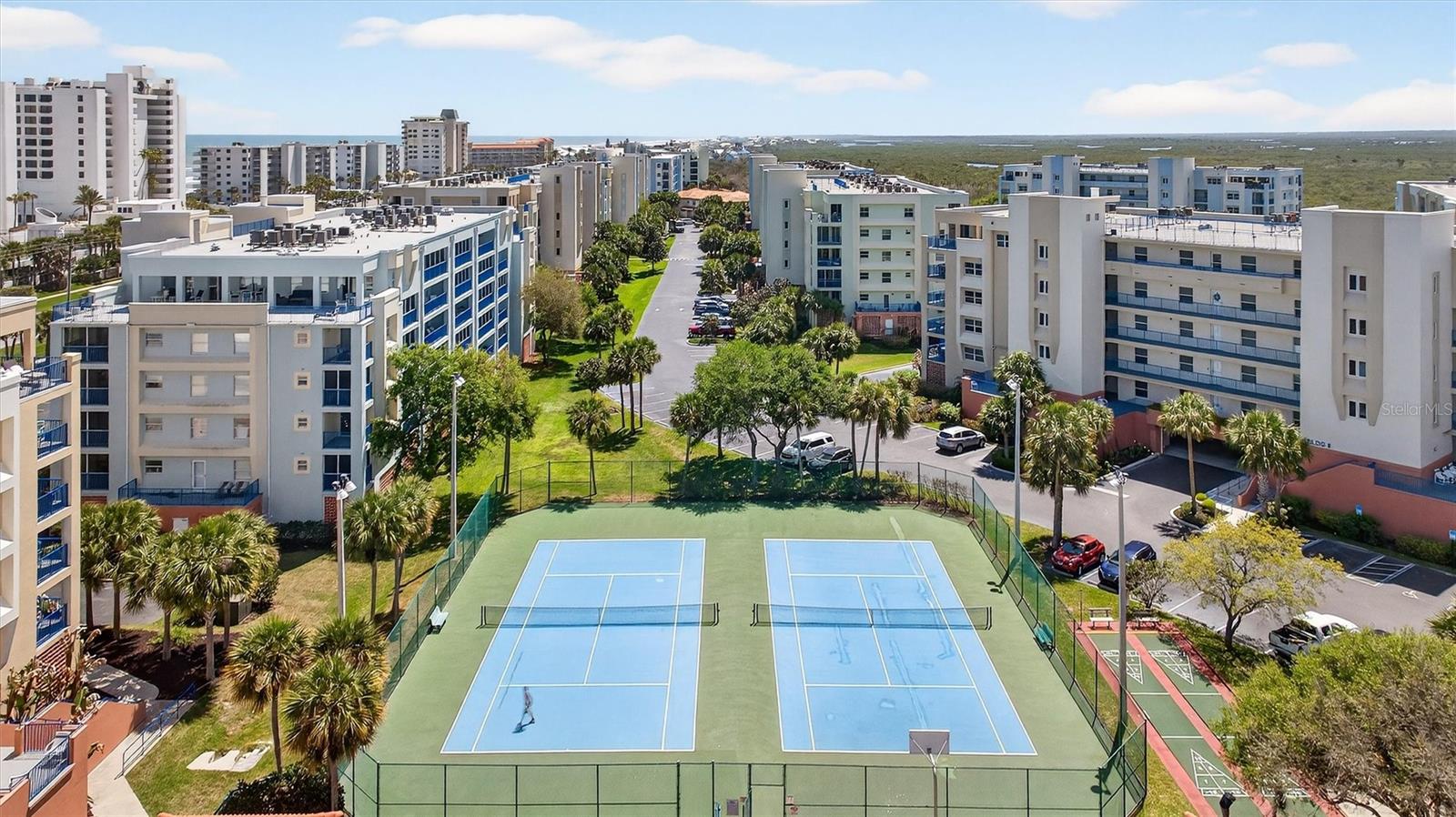 Image 64 of 75 For 5300 Atlantic Avenue 9-204