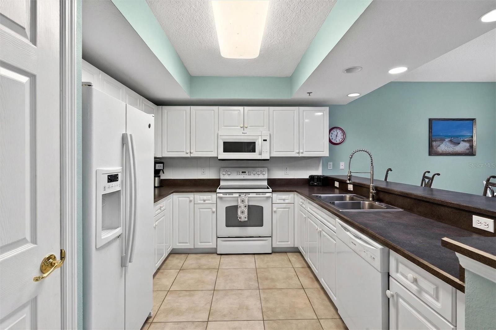 Image 7 of 75 For 5300 Atlantic Avenue 9-204