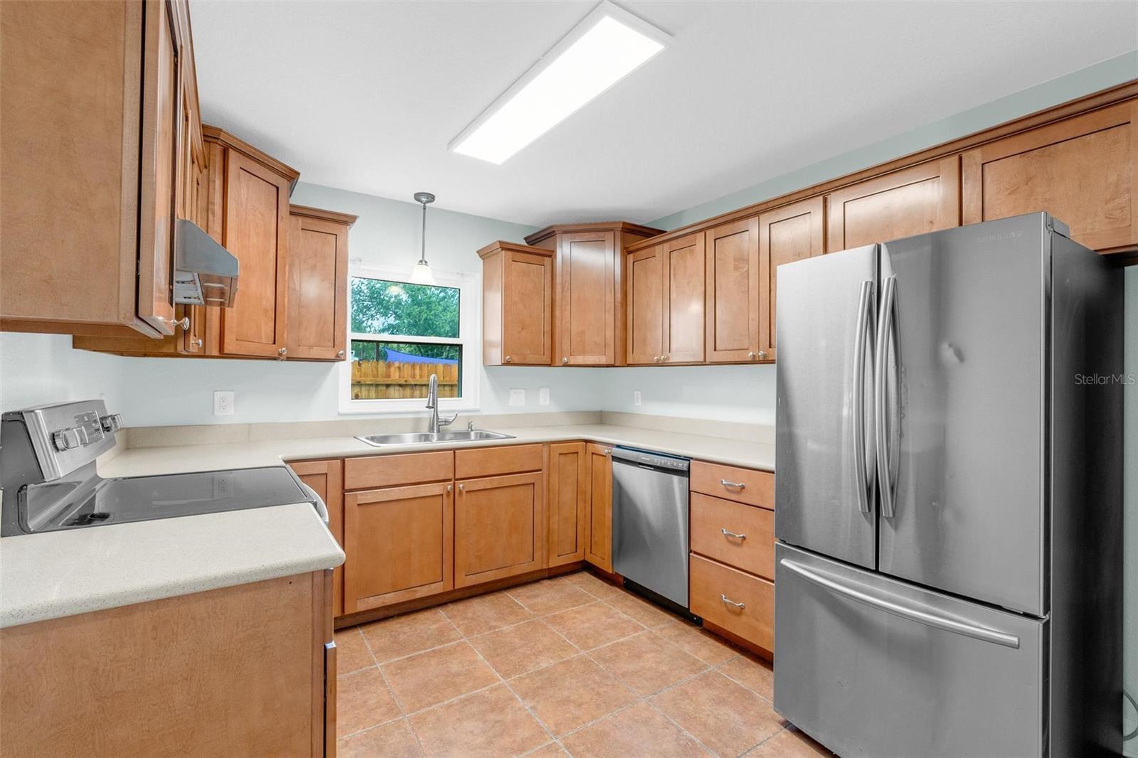 Image 13 of 38 For 757 Alcazar Avenue