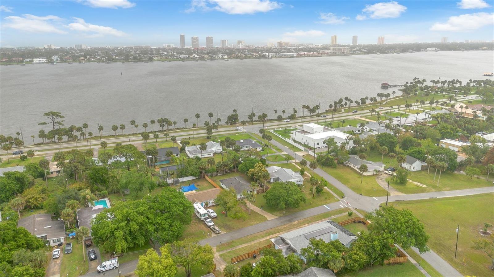 Image 33 of 38 For 757 Alcazar Avenue