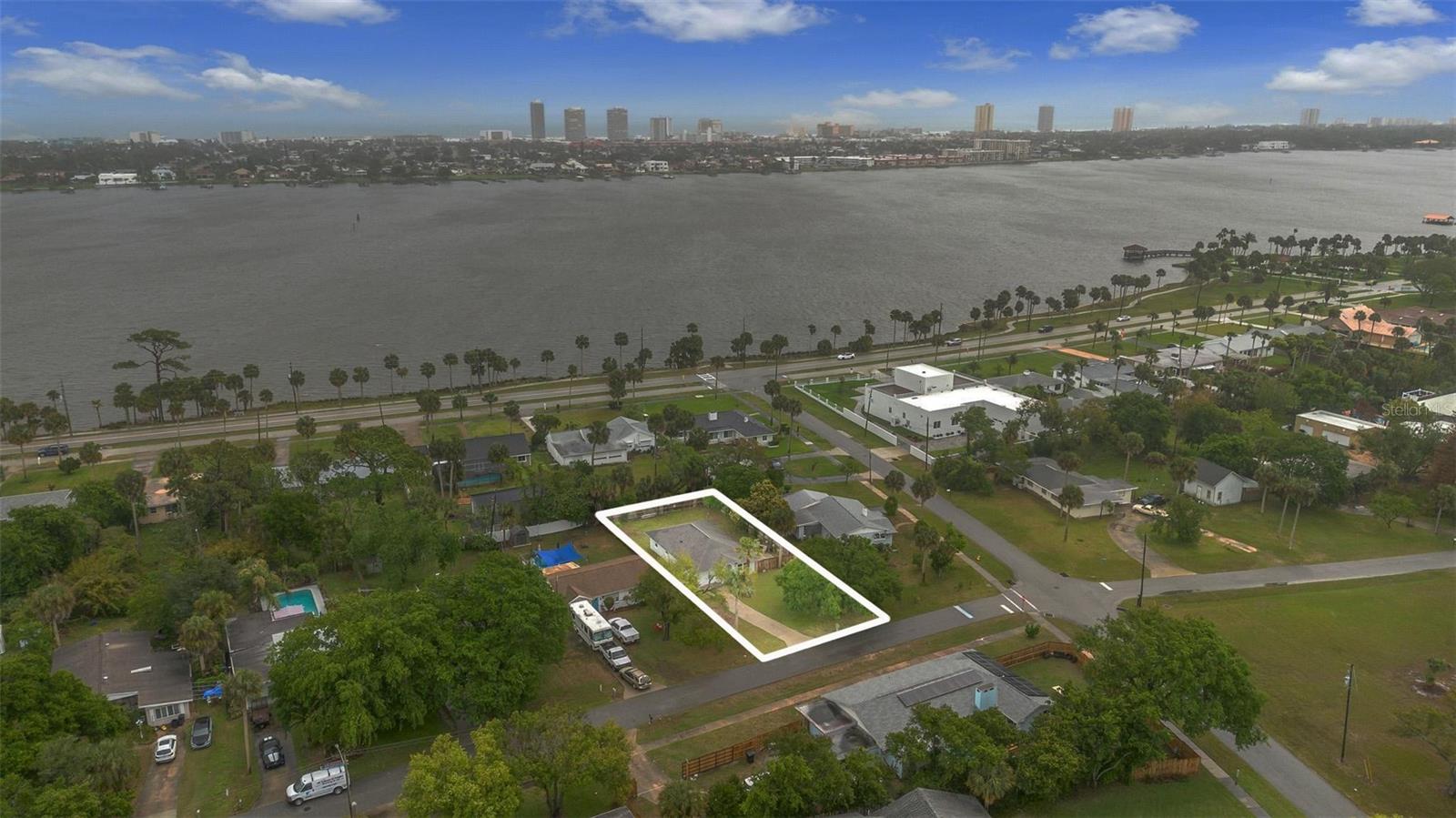 Image 34 of 38 For 757 Alcazar Avenue