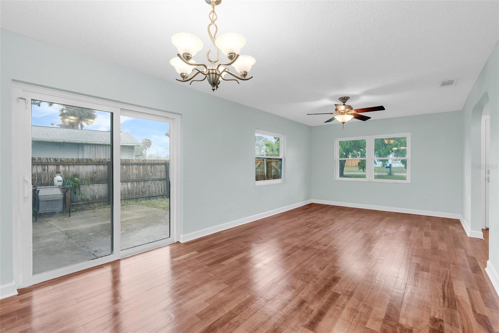 Image 7 of 38 For 757 Alcazar Avenue