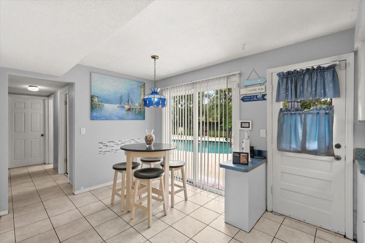 Image 12 of 52 For 20 Putnam Avenue