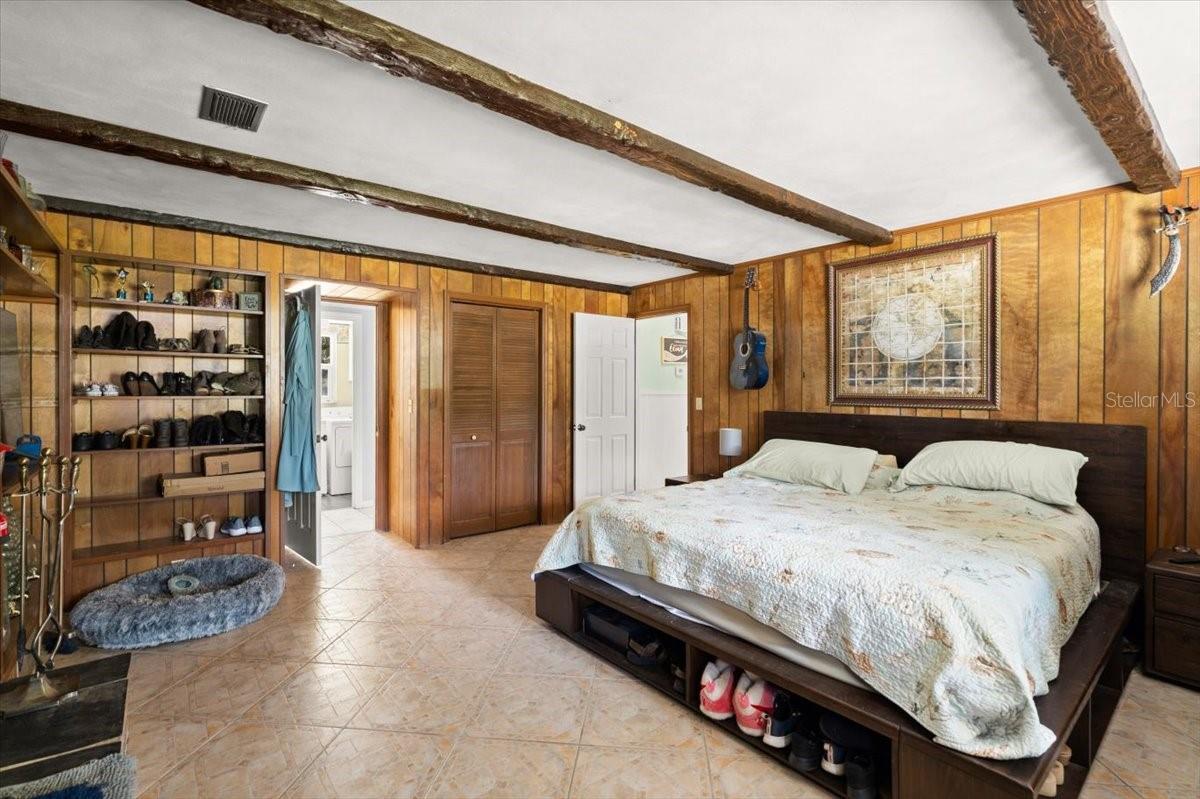 Image 17 of 52 For 20 Putnam Avenue