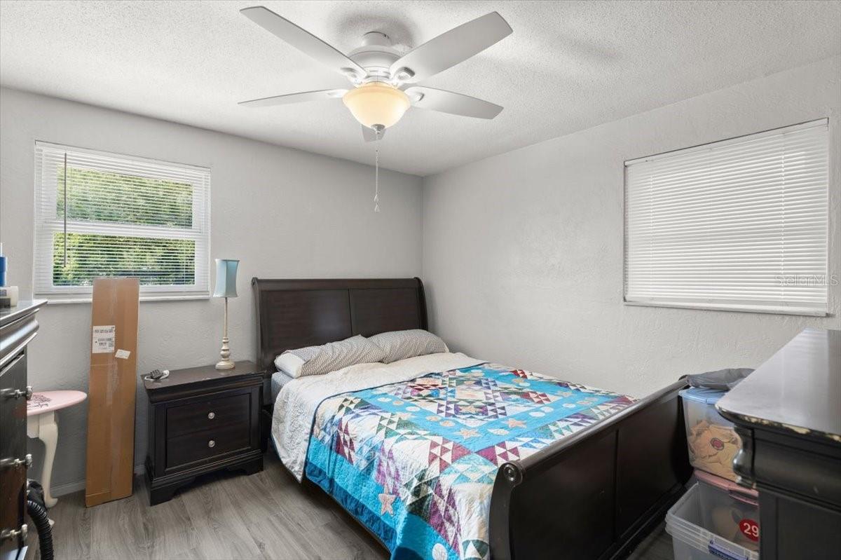 Image 27 of 52 For 20 Putnam Avenue