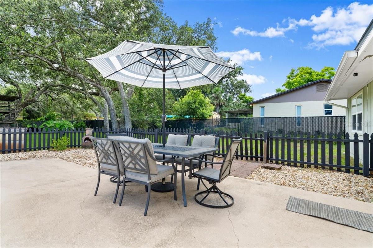 Image 32 of 52 For 20 Putnam Avenue