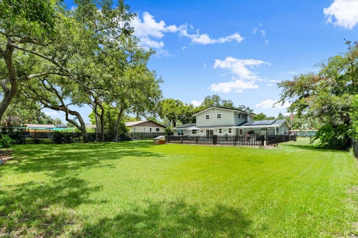 Image 34 of 52 For 20 Putnam Avenue