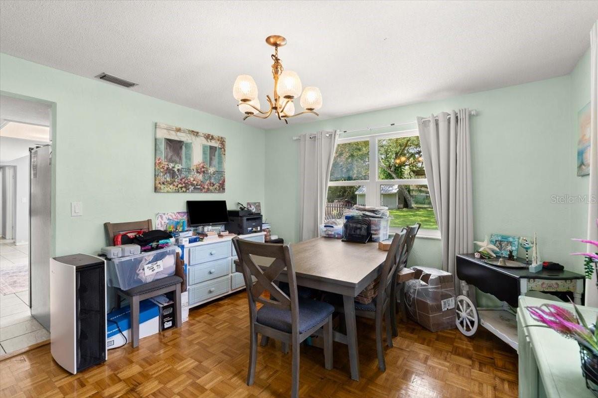 Image 7 of 52 For 20 Putnam Avenue