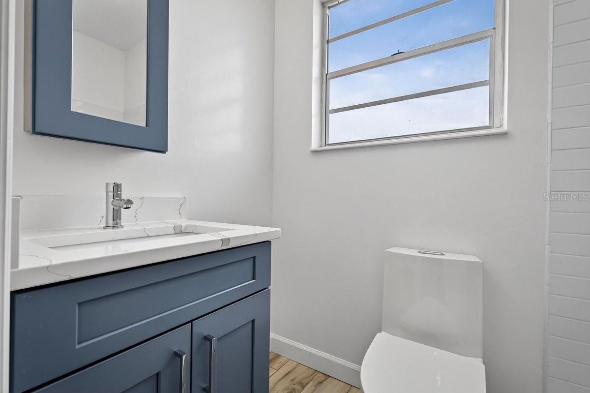 Image 33 of 53 For 2538 Coral Way W