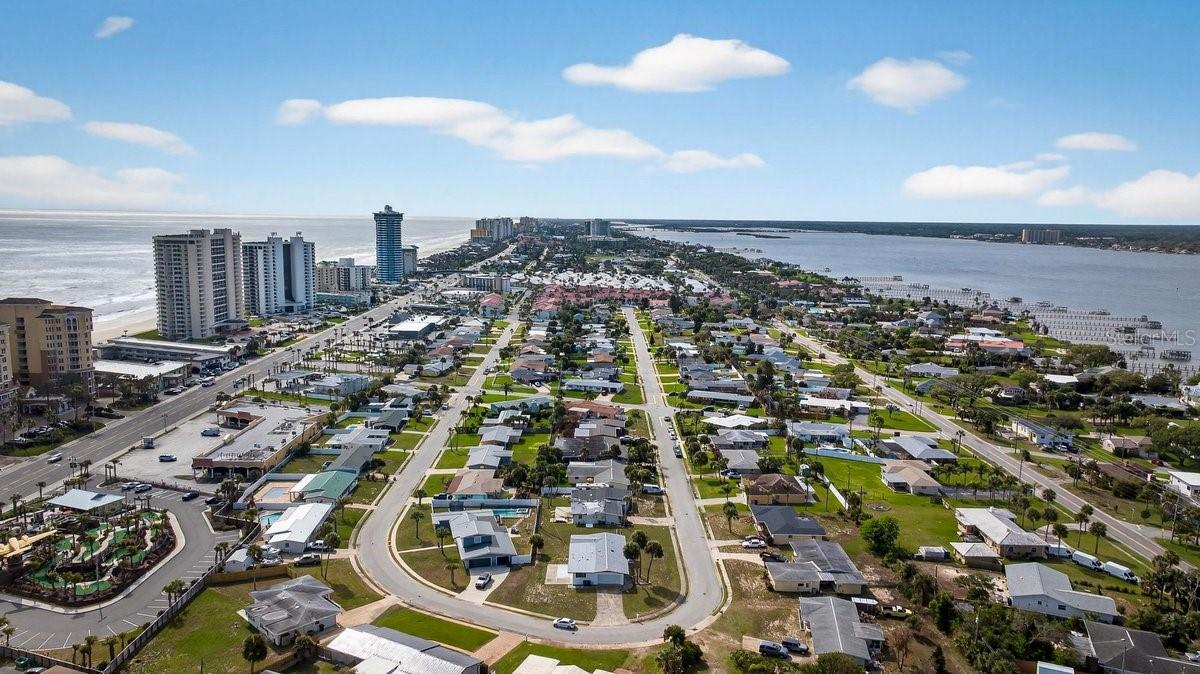 Image 39 of 53 For 2538 Coral Way W