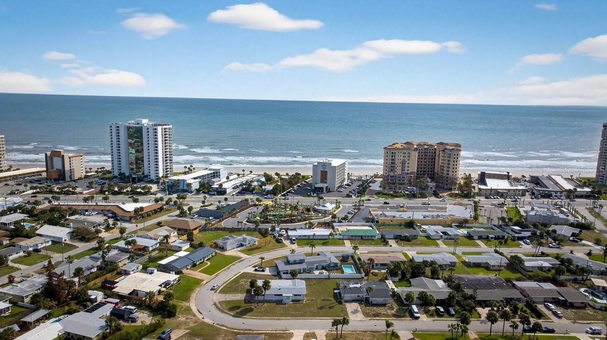 Image 41 of 53 For 2538 Coral Way W