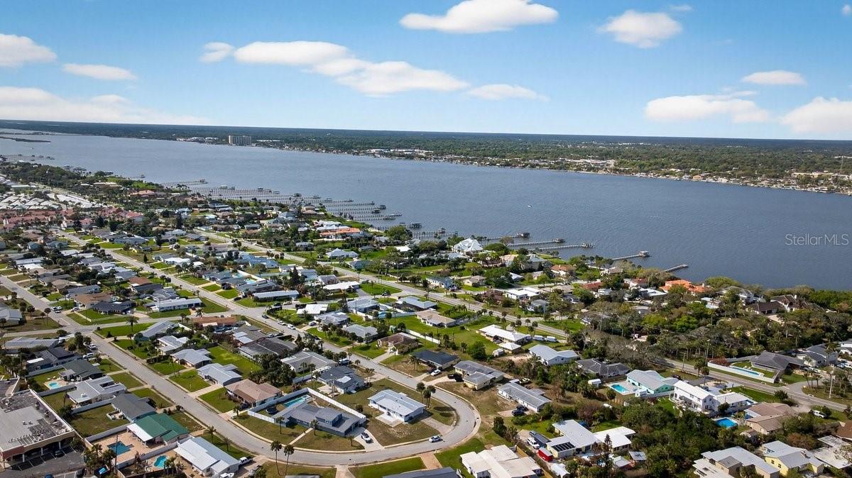 Image 44 of 53 For 2538 Coral Way W