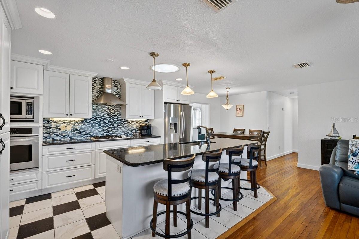 Image 7 of 53 For 2538 Coral Way W