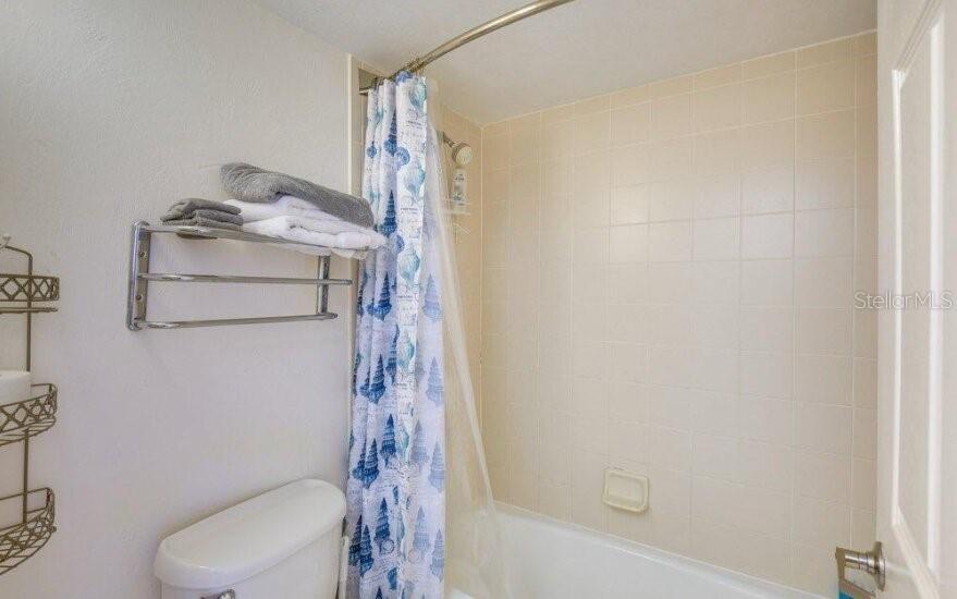 Image 3 of 15 For 2700 Atlantic Avenue 421