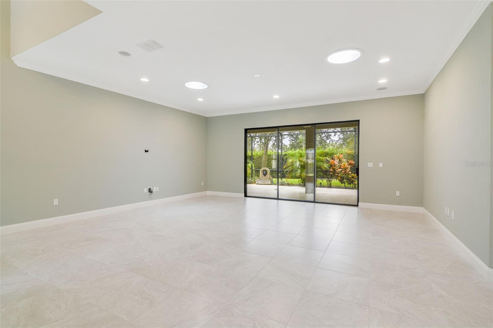 Image 5 of 26 For 3184 Royal Birkdale Way