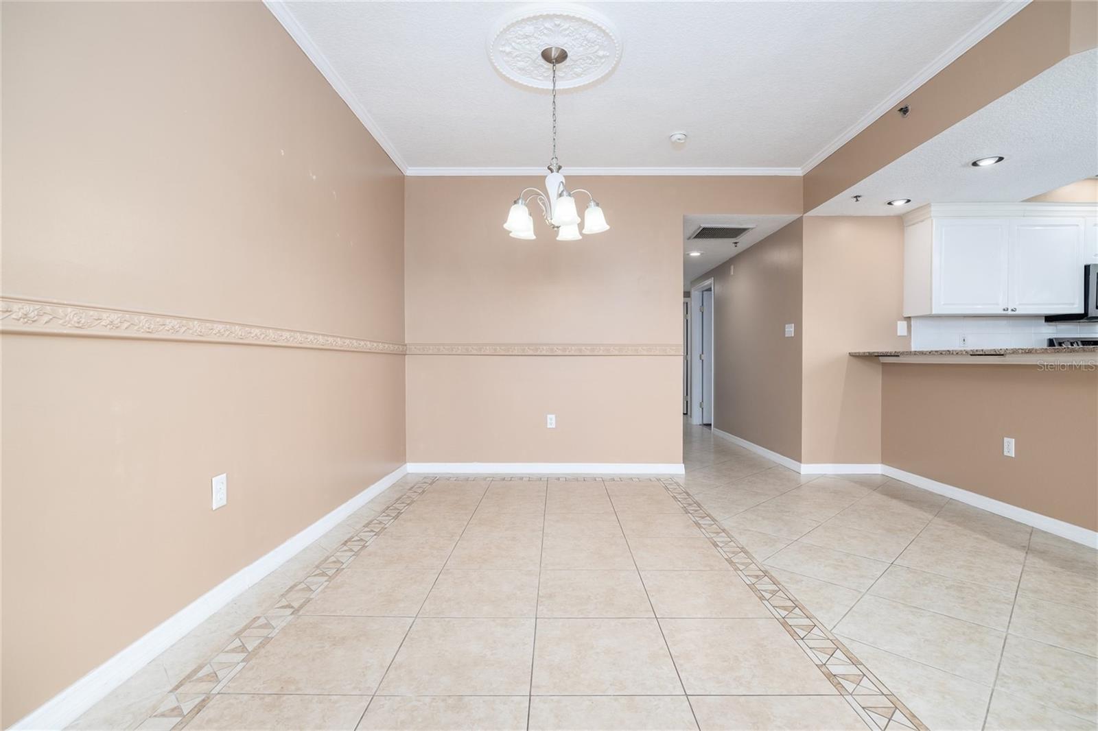 Image 15 of 70 For 5300 Atlantic Avenue 6-207