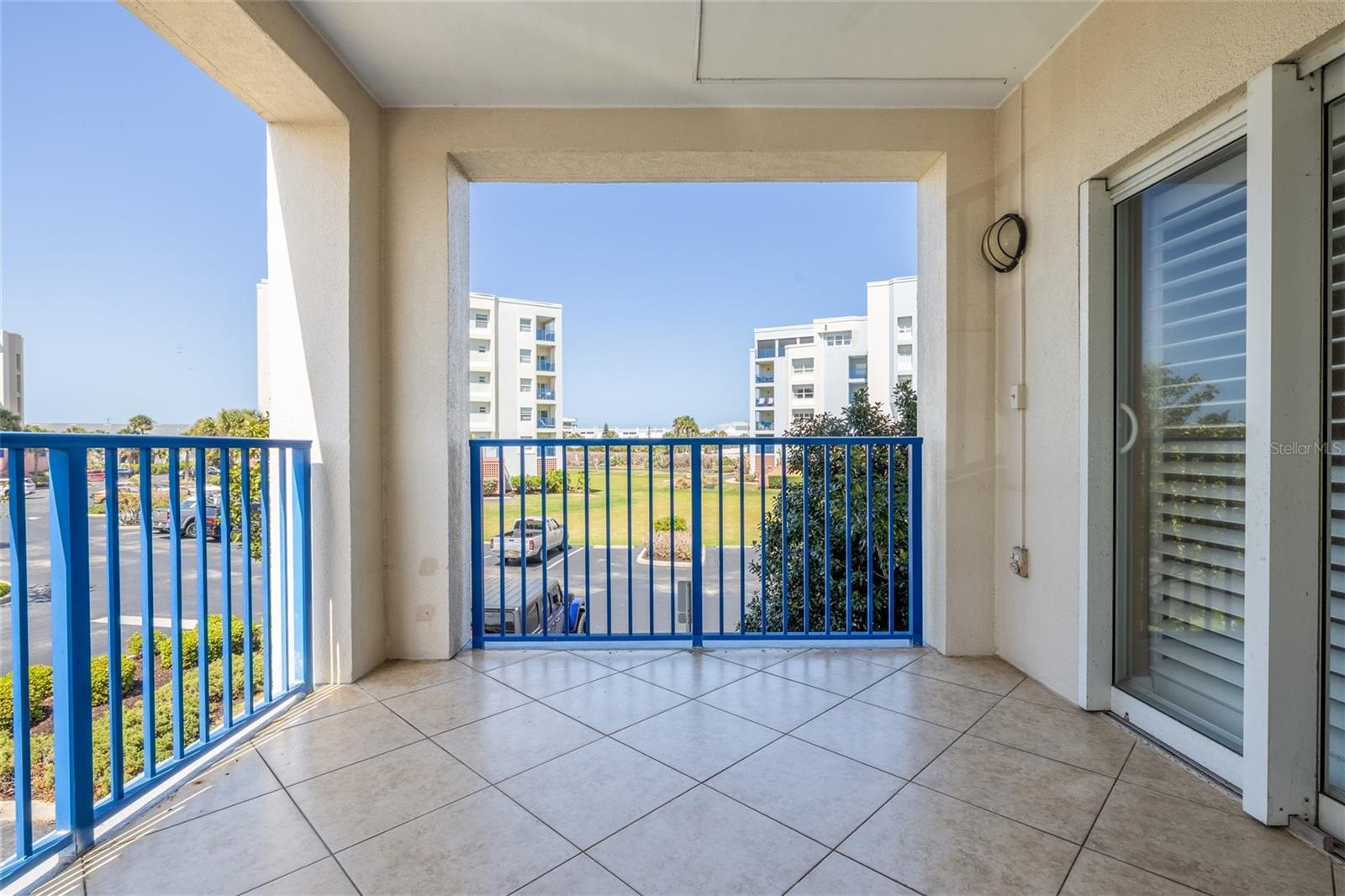 Image 19 of 70 For 5300 Atlantic Avenue 6-207