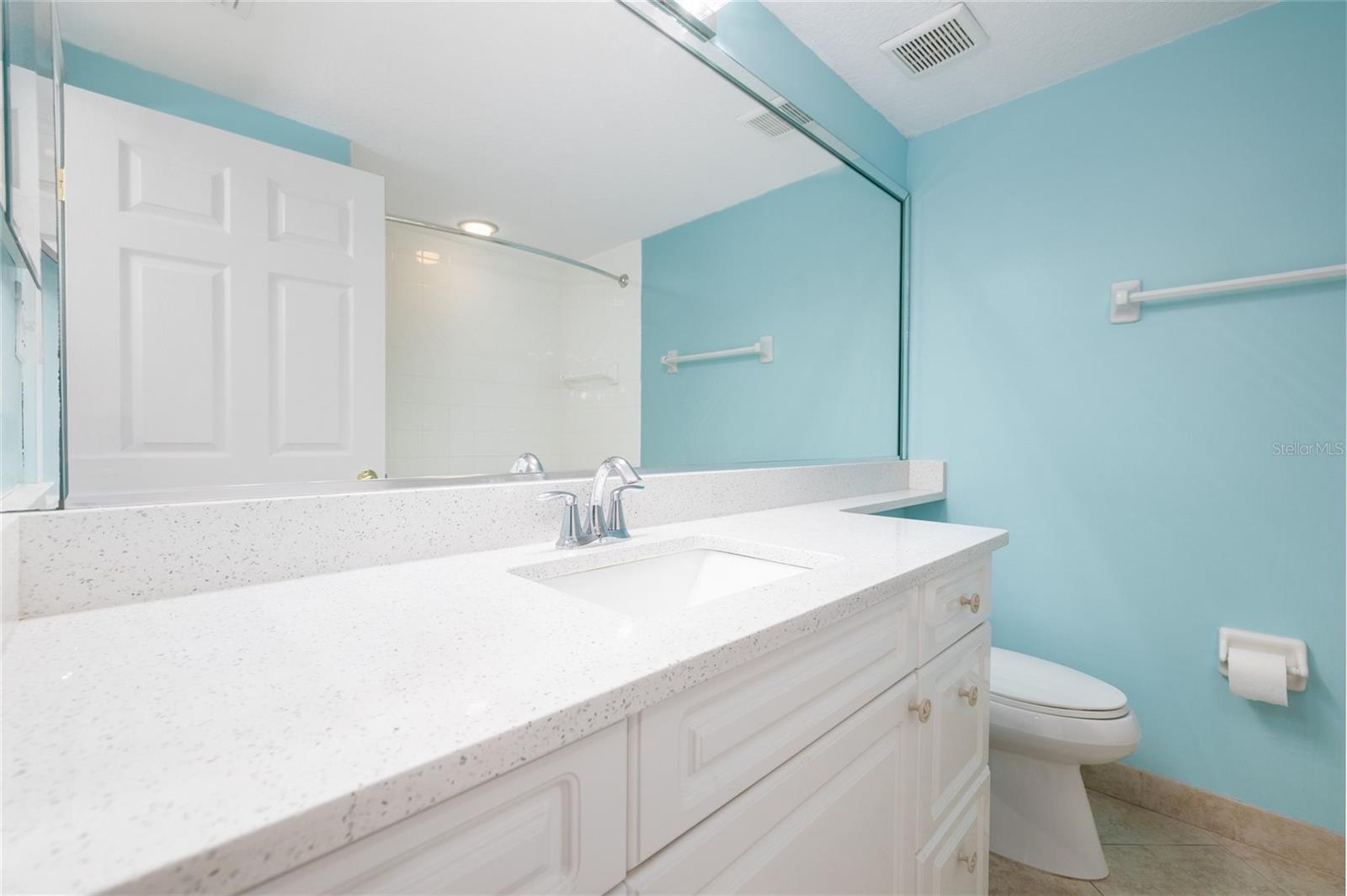 Image 29 of 70 For 5300 Atlantic Avenue 6-207