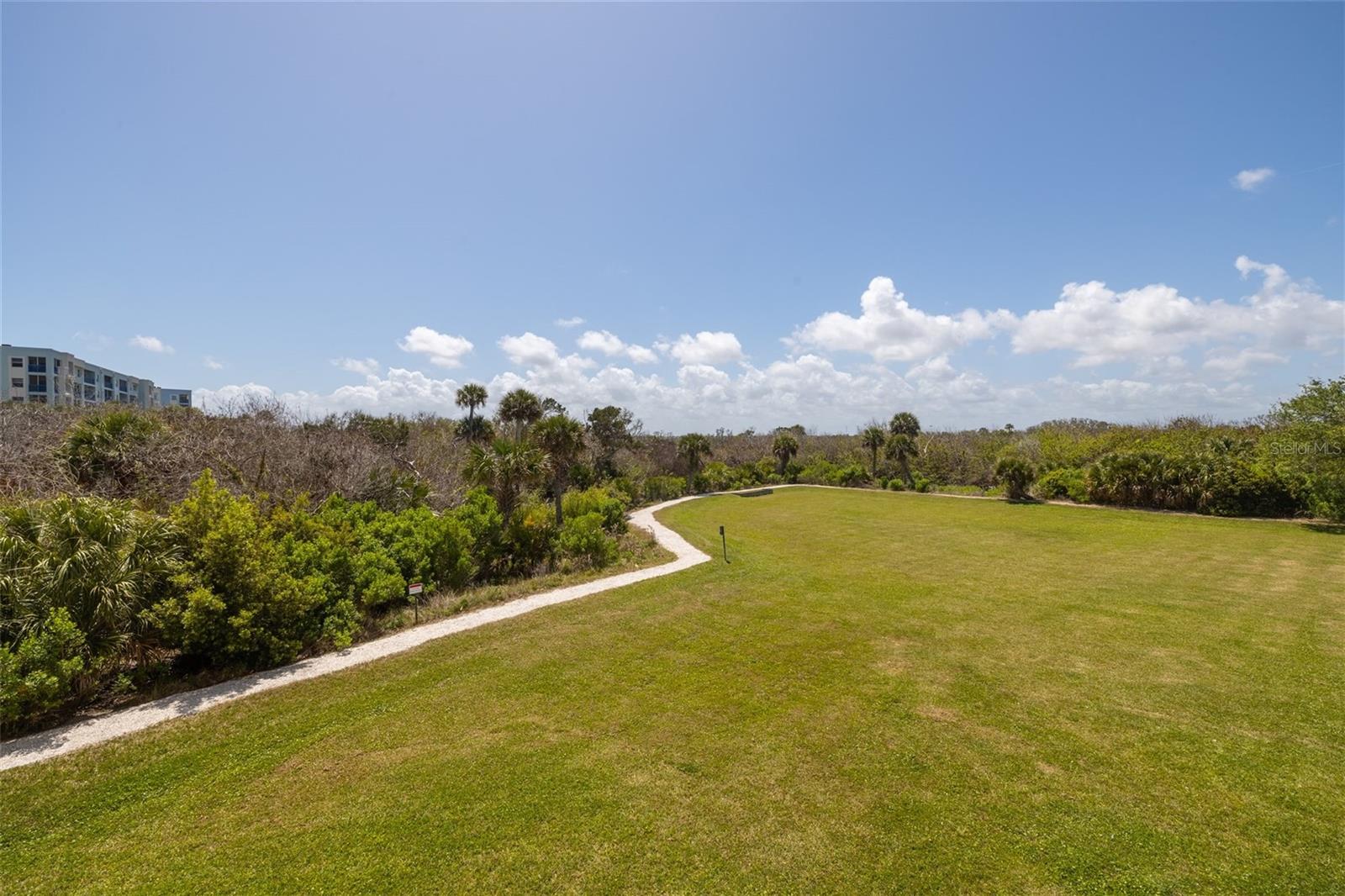 Image 32 of 70 For 5300 Atlantic Avenue 6-207