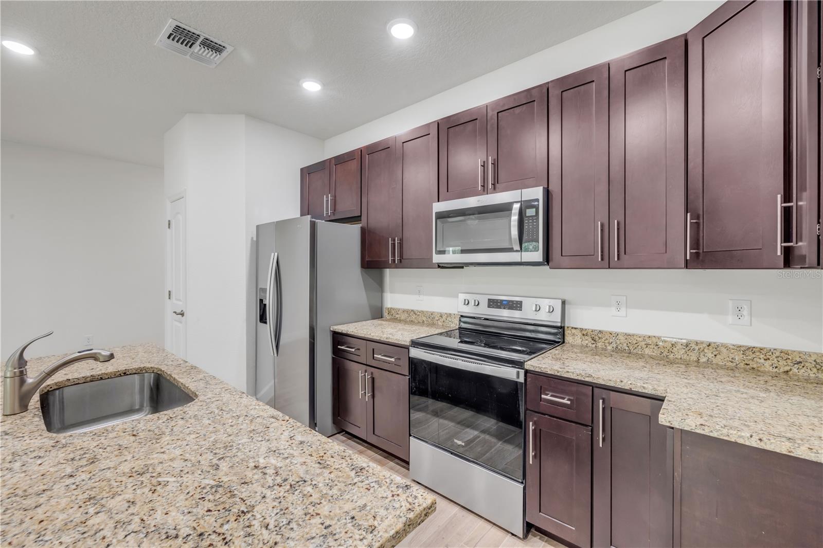 Image 13 of 34 For 553 Coronado Cove Road