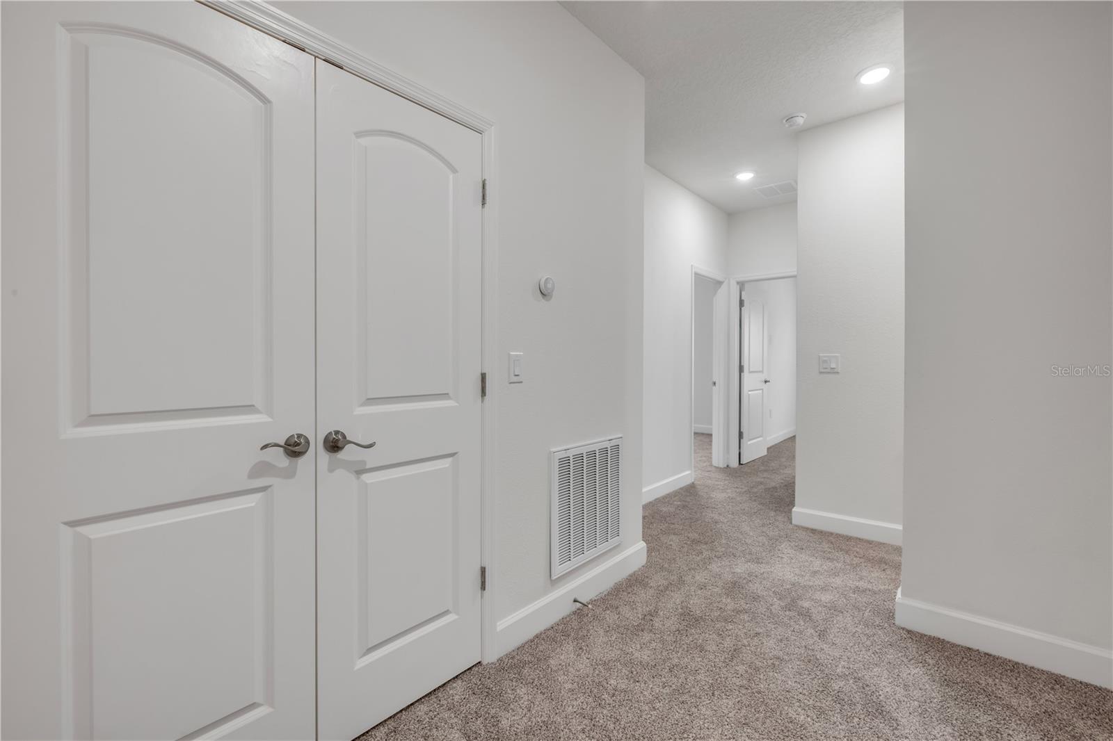 Image 15 of 34 For 553 Coronado Cove Road