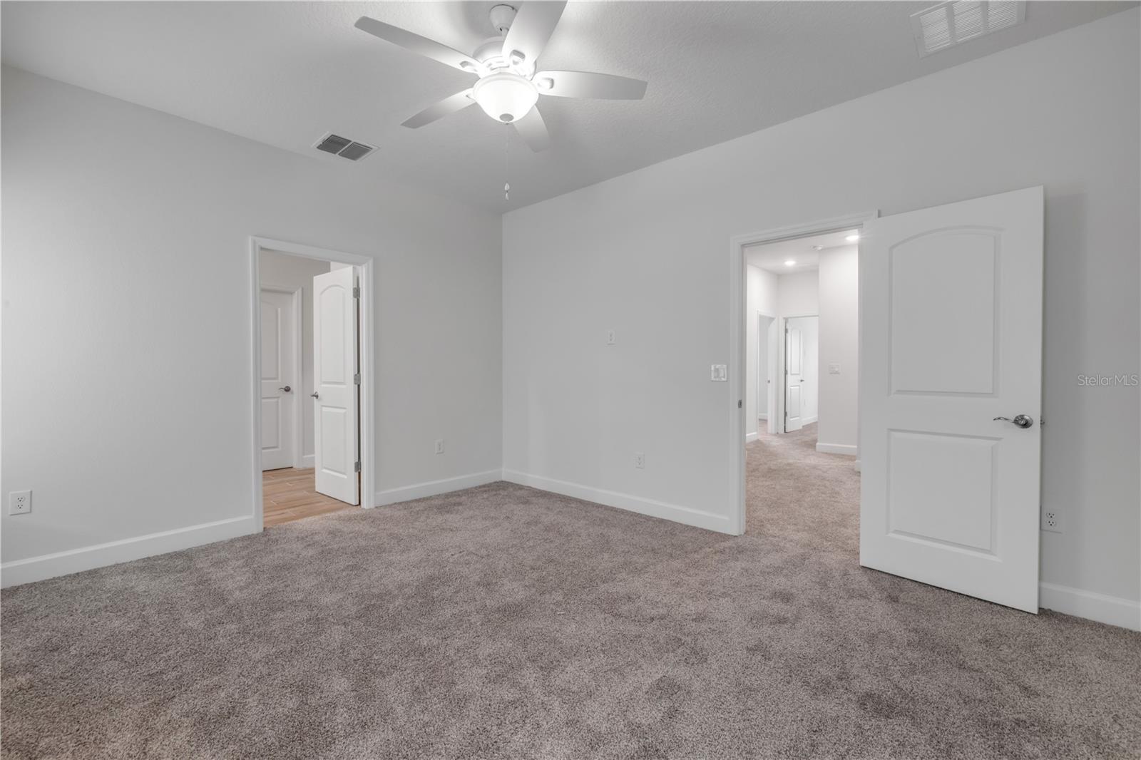 Image 19 of 34 For 553 Coronado Cove Road