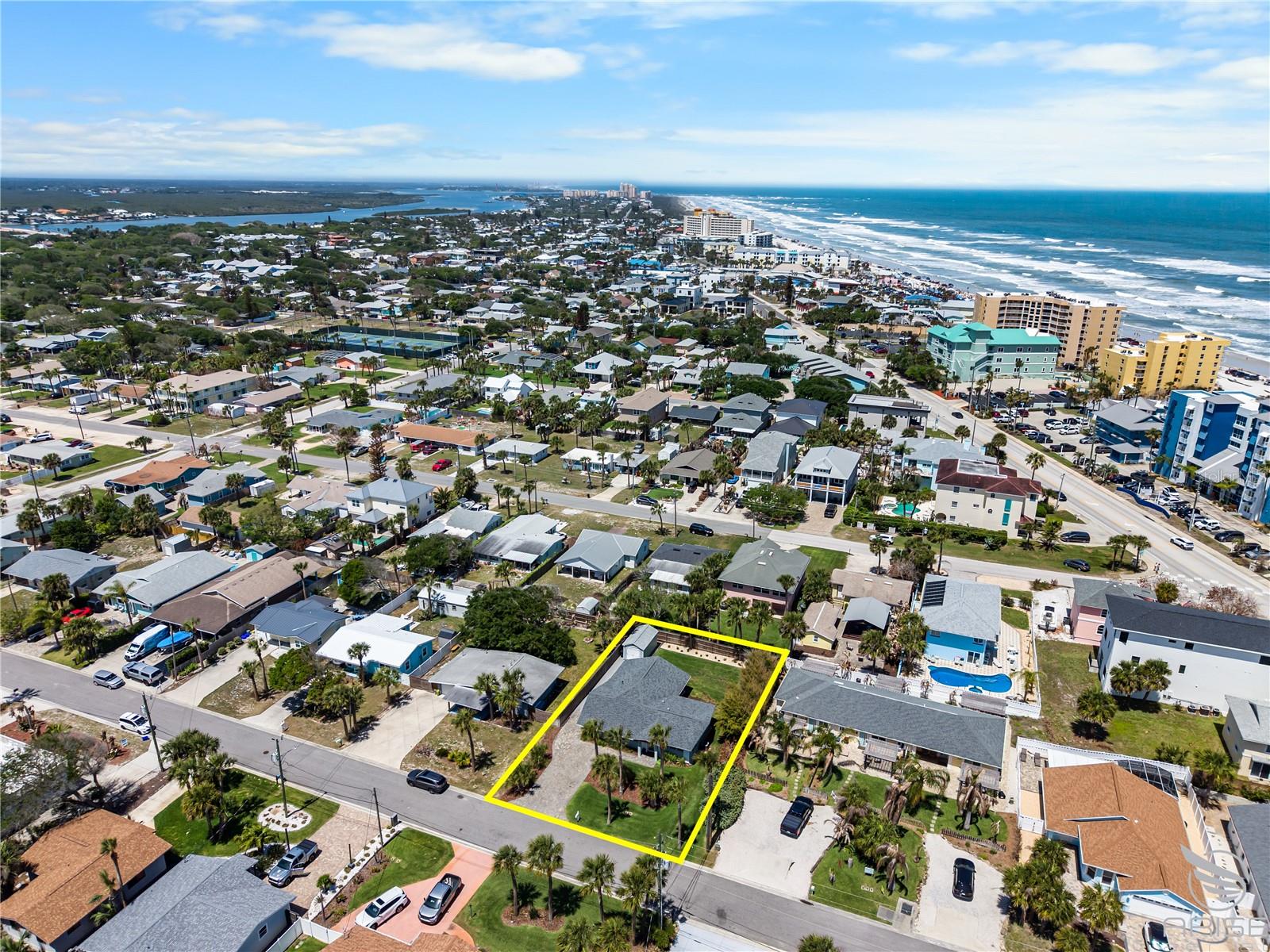 Image 10 of 54 For 818 Hope Avenue