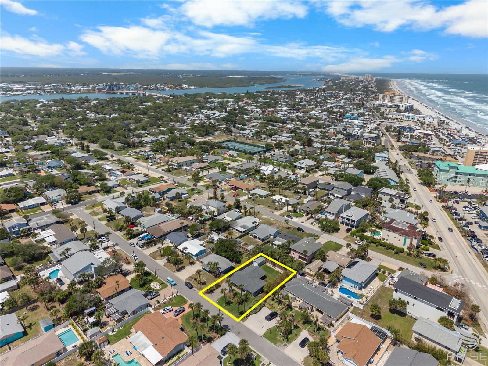 Image 12 of 54 For 818 Hope Avenue