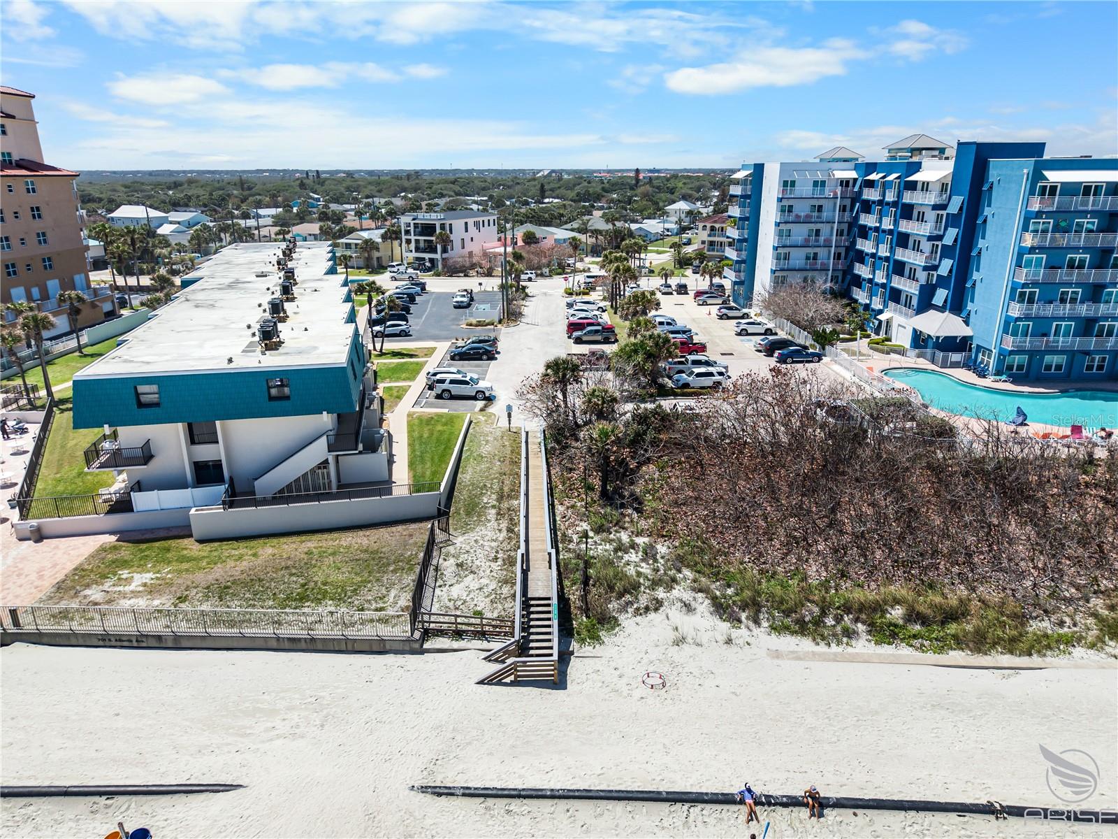 Image 16 of 54 For 818 Hope Avenue