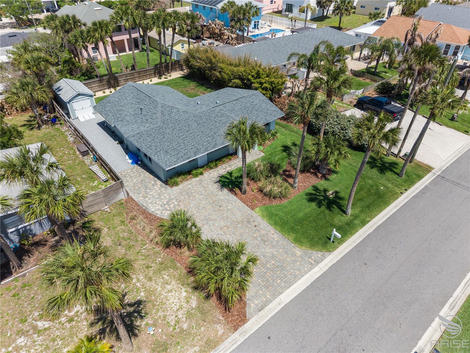 Image 17 of 54 For 818 Hope Avenue