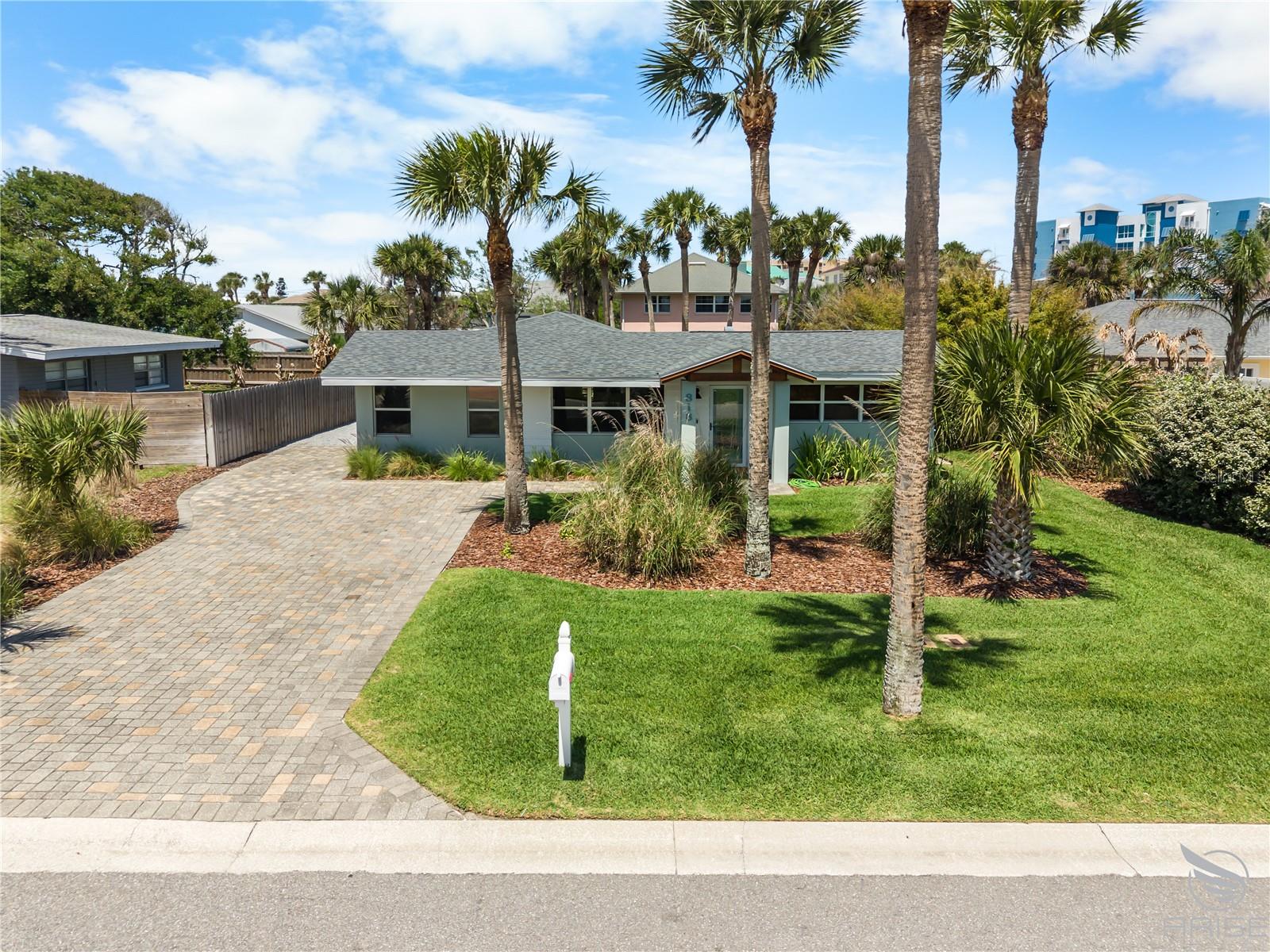 Image 2 of 54 For 818 Hope Avenue