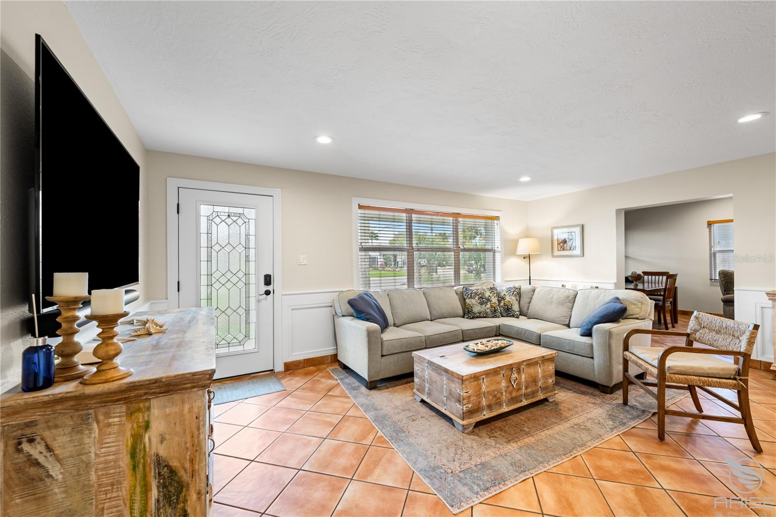 Image 29 of 54 For 818 Hope Avenue