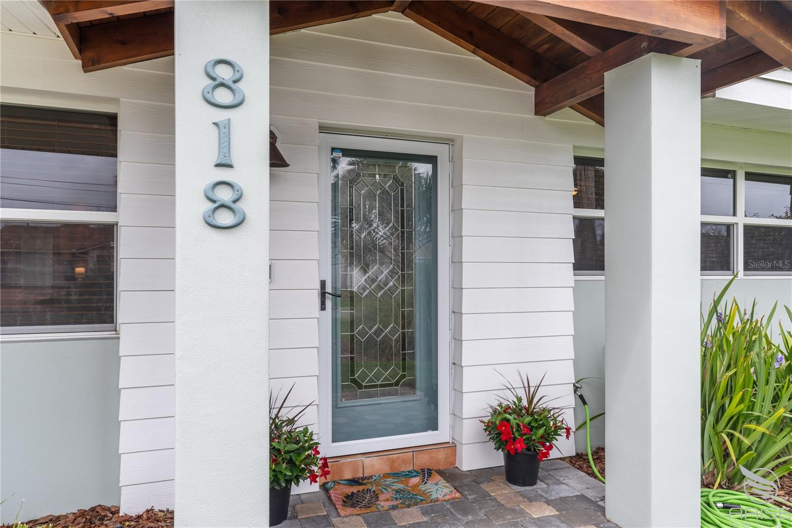 Image 4 of 54 For 818 Hope Avenue