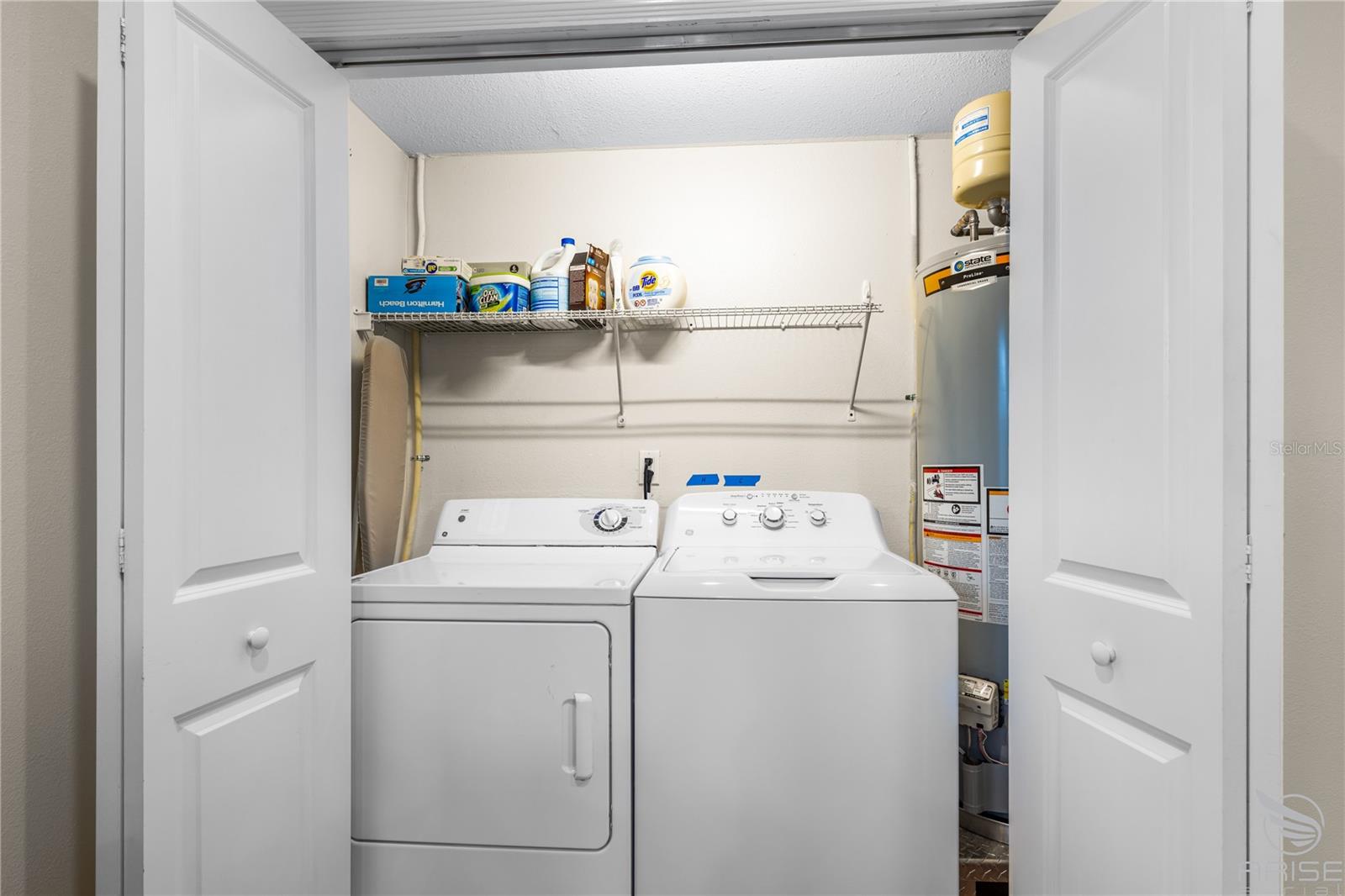 Image 42 of 54 For 818 Hope Avenue