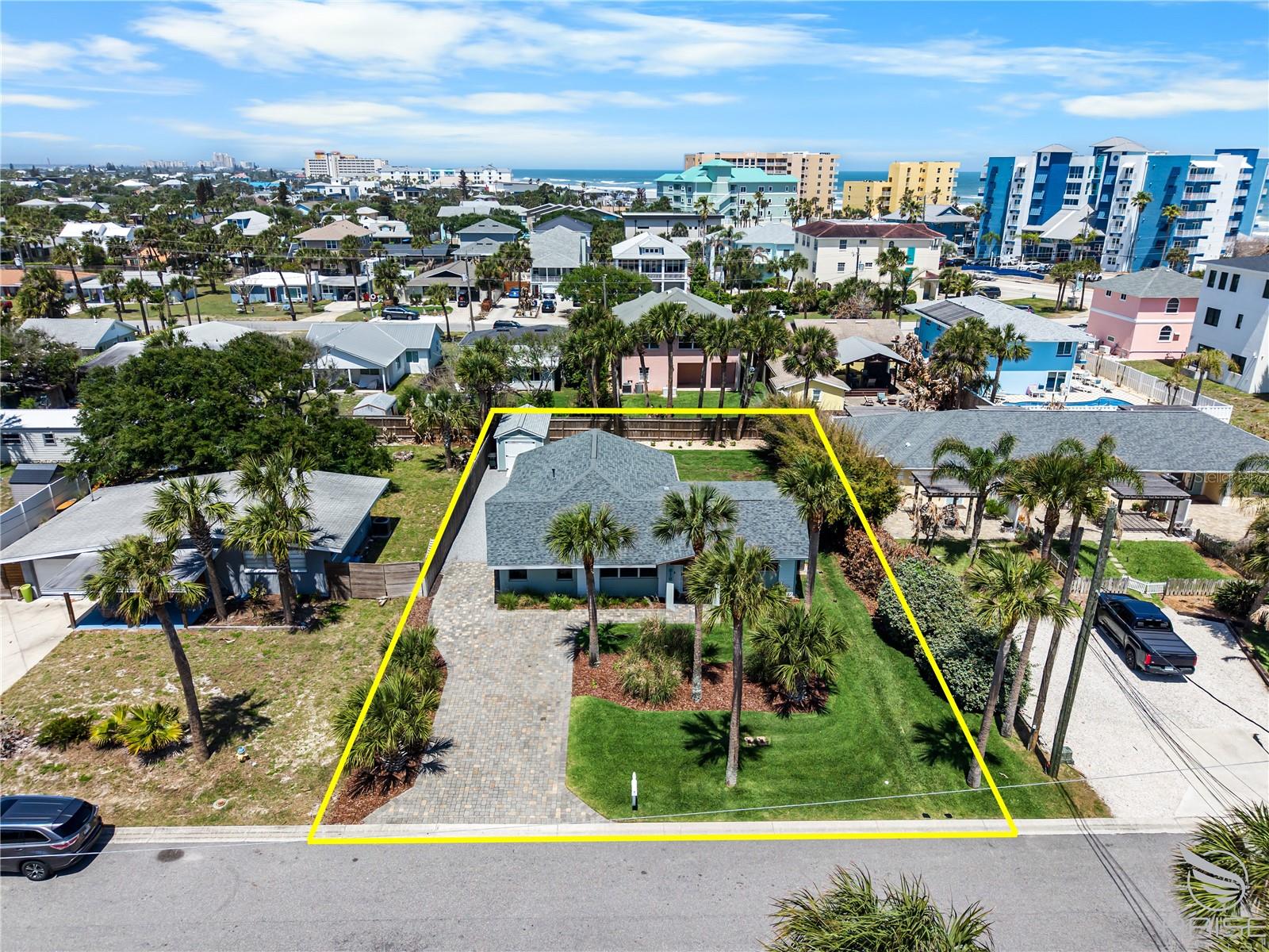 Image 7 of 54 For 818 Hope Avenue