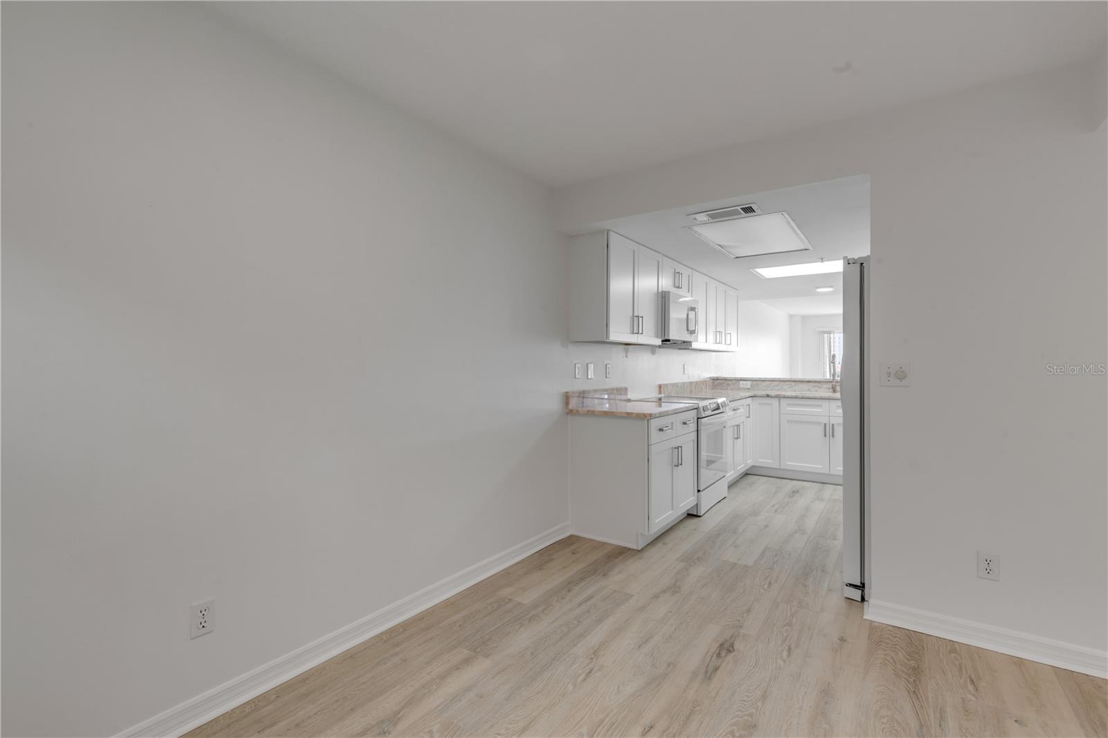 Image 12 of 64 For 4 Oceans West Boulevard 402a