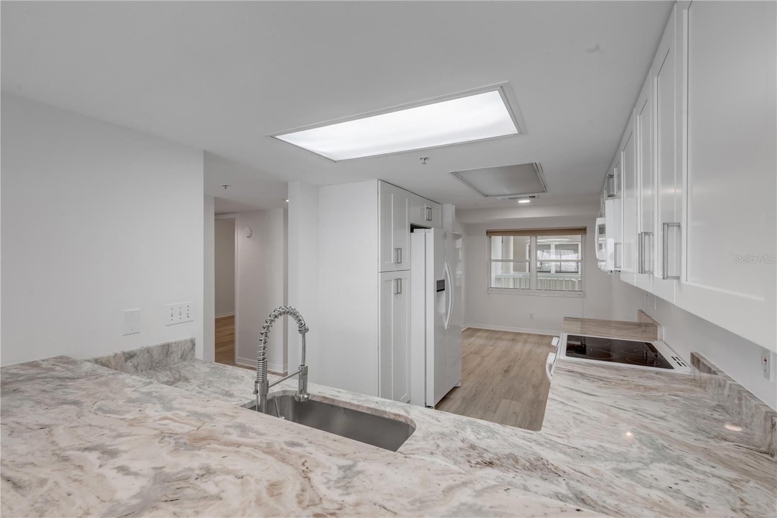 Image 19 of 64 For 4 Oceans West Boulevard 402a