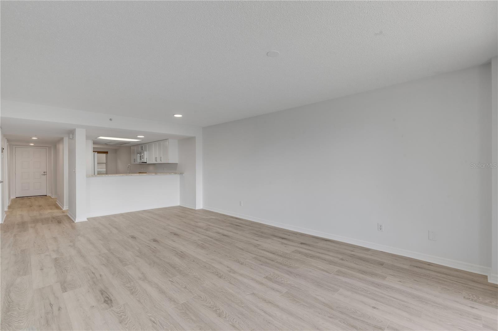 Image 26 of 64 For 4 Oceans West Boulevard 402a