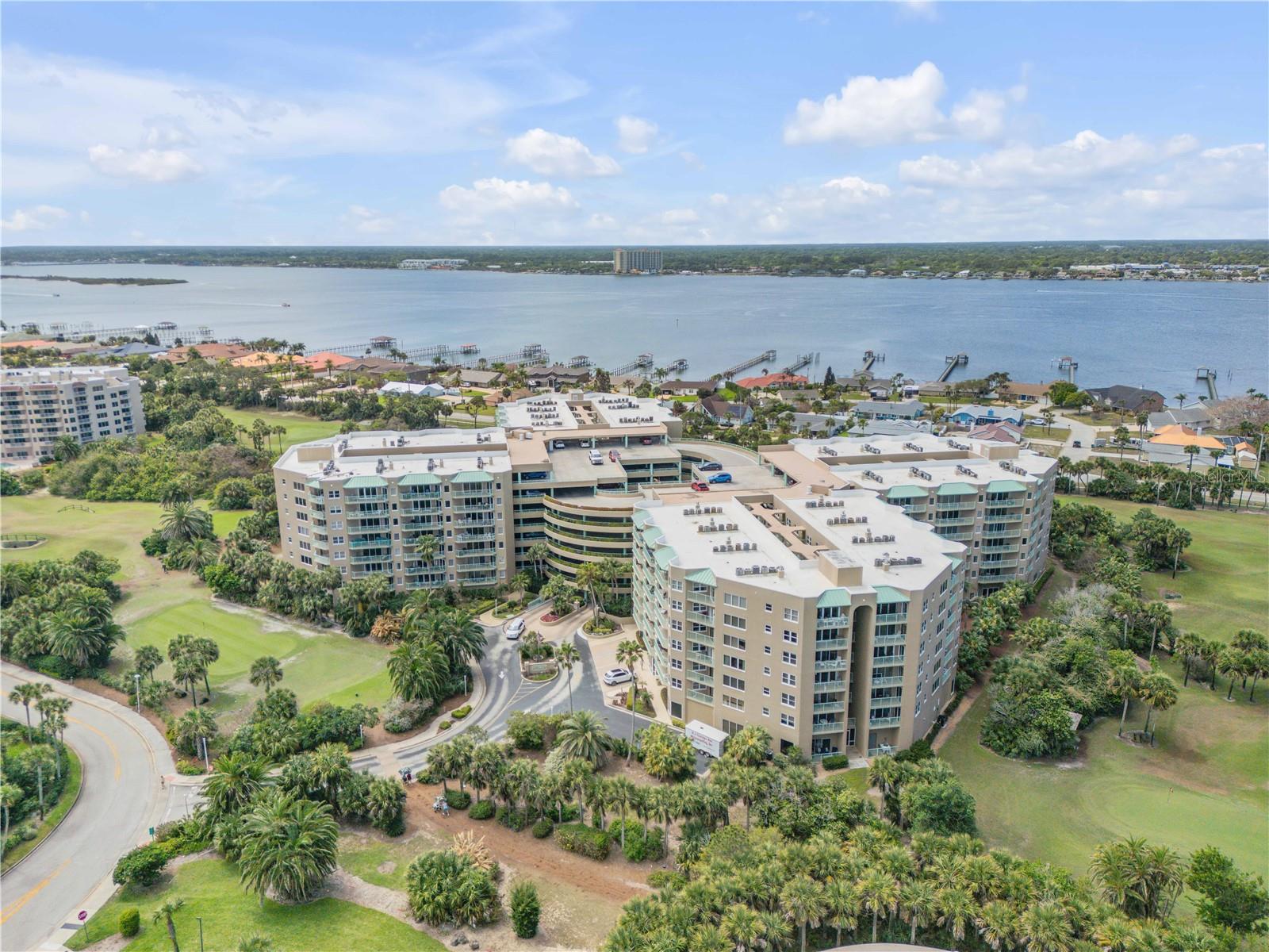 Image 4 of 64 For 4 Oceans West Boulevard 402a