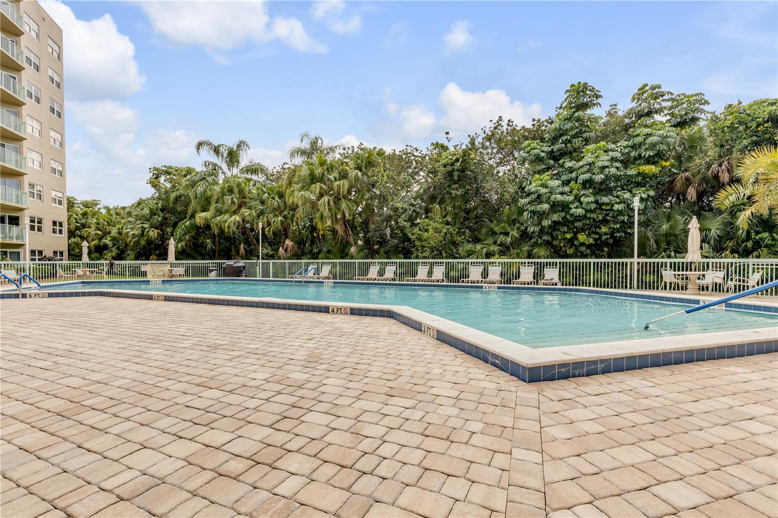 Image 54 of 64 For 4 Oceans West Boulevard 402a