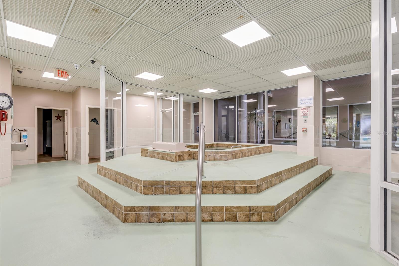 Image 59 of 64 For 4 Oceans West Boulevard 402a