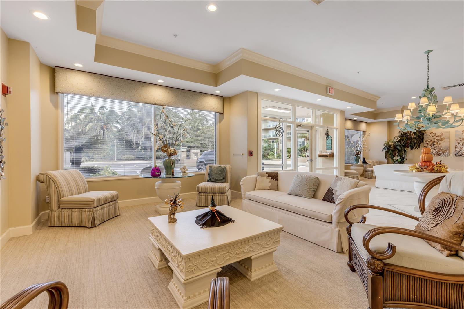 Image 61 of 64 For 4 Oceans West Boulevard 402a